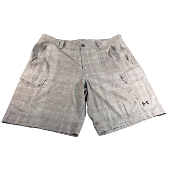 Under Armour Other - Under Armour Mens HeatGear Plaid Cargo Shorts Tan Loose Fit Size 40